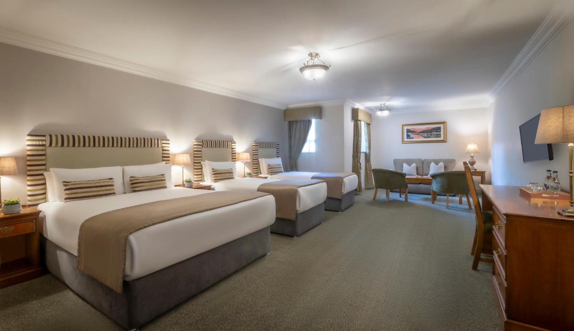 בלבריגן Bracken Court Hotel מראה חיצוני תמונה