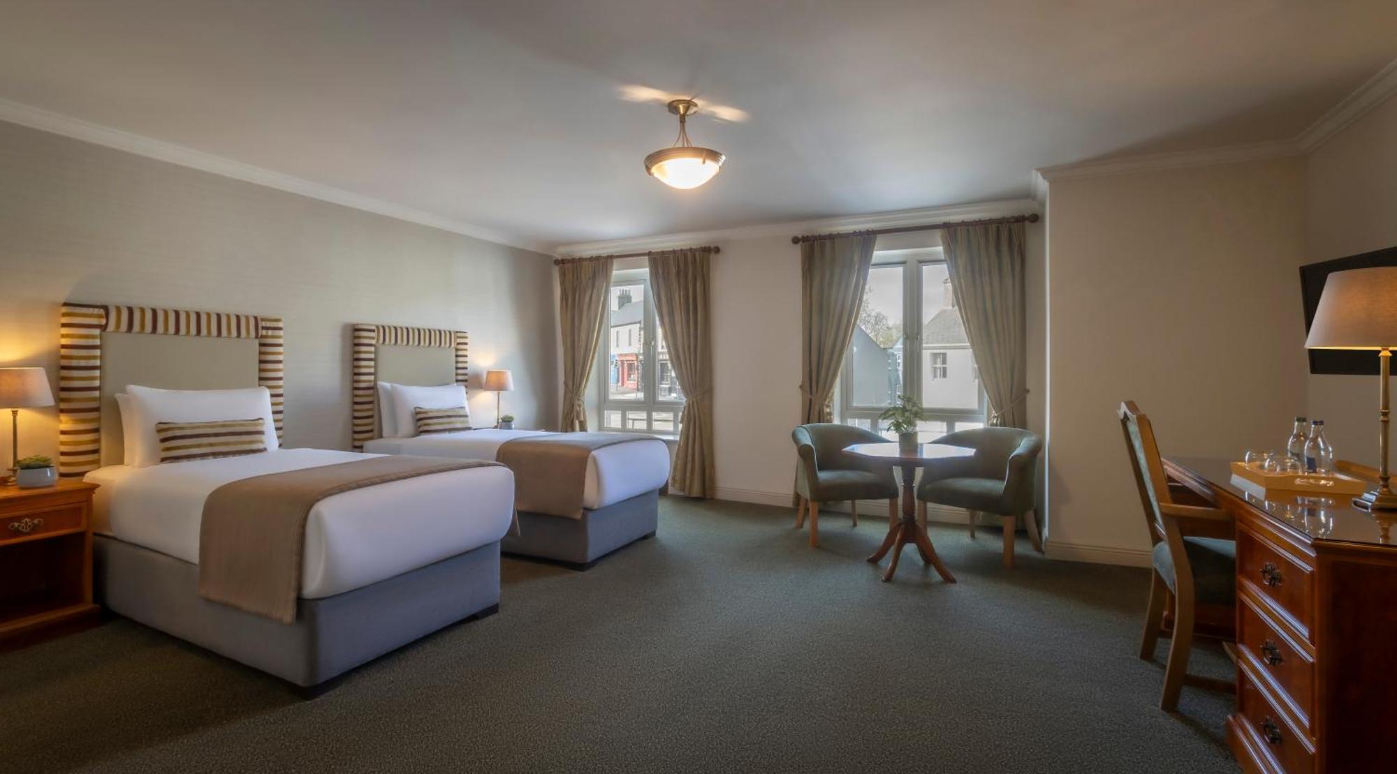 בלבריגן Bracken Court Hotel מראה חיצוני תמונה