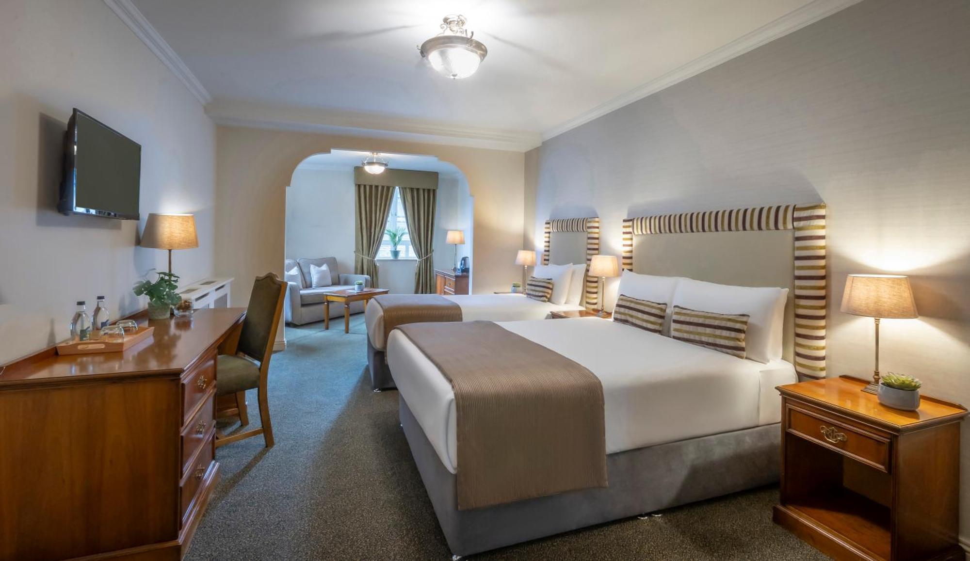 בלבריגן Bracken Court Hotel מראה חיצוני תמונה